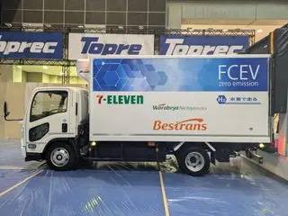 水素燃料電池トラック(FCEV)の実証実験に参画します。